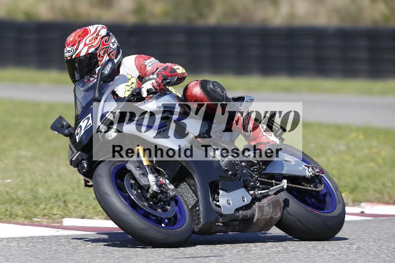 Archiv-2025/48 25.08.2025 Cornu Master School ADR/rot-rouge/92